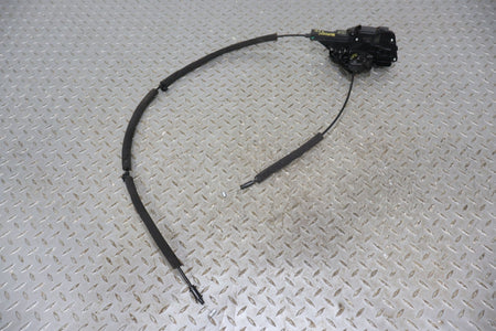 2022 Rivian R1S- Right Front Door Latch