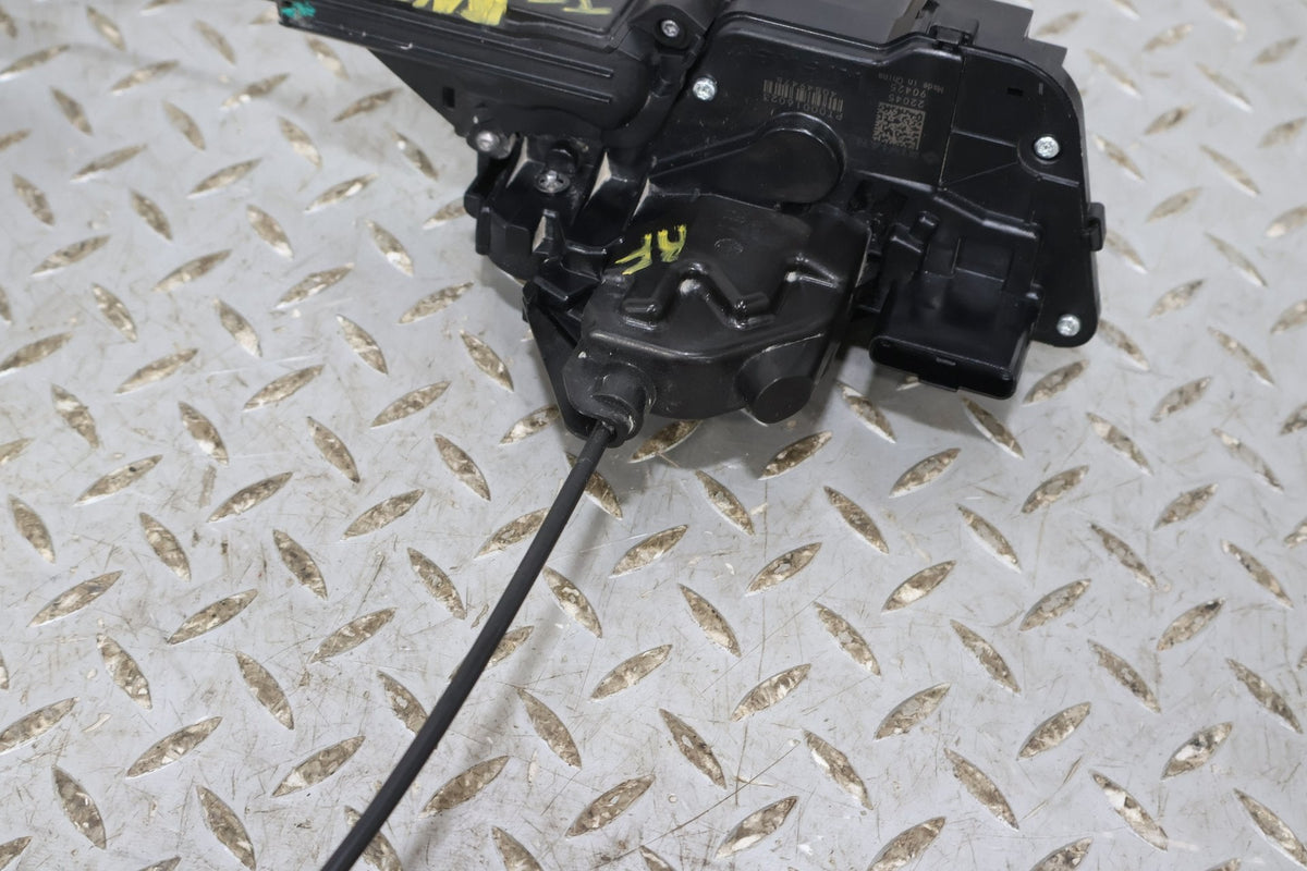 2022 Rivian R1S- Right Front Door Latch