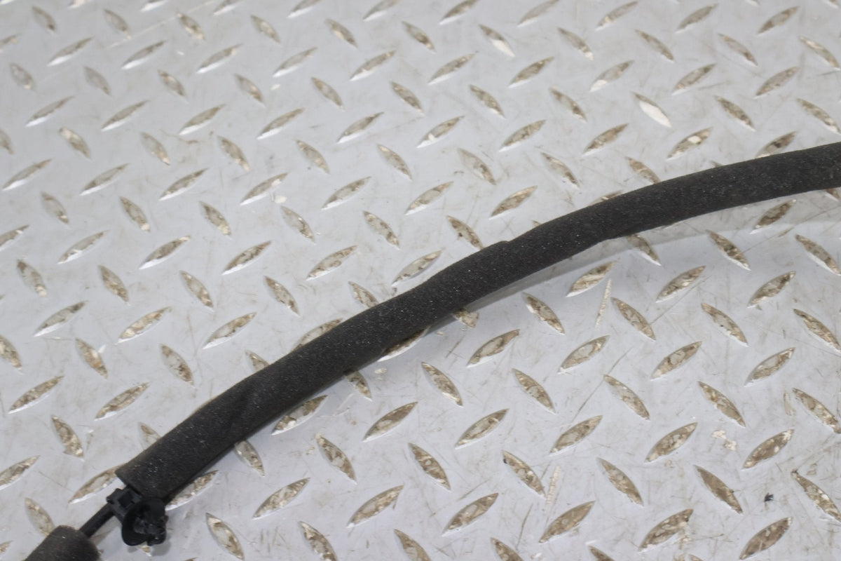 2022 Rivian R1S- Right Front Door Latch