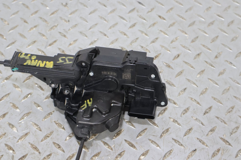 2022 Rivian R1S- Right Front Door Latch