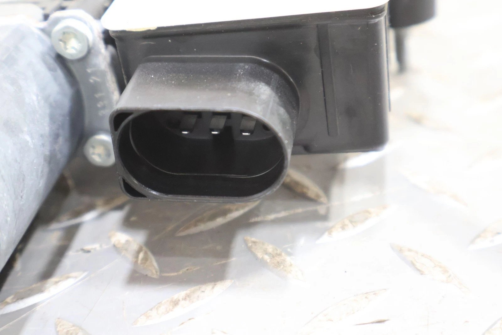 2022 Toyota GR Supra- FRONT DOOR REGULATOR