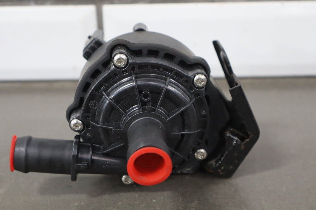 2023 2024 Fisker Ocean OEM Electric Coolant Cooling Pump FM2930200022A