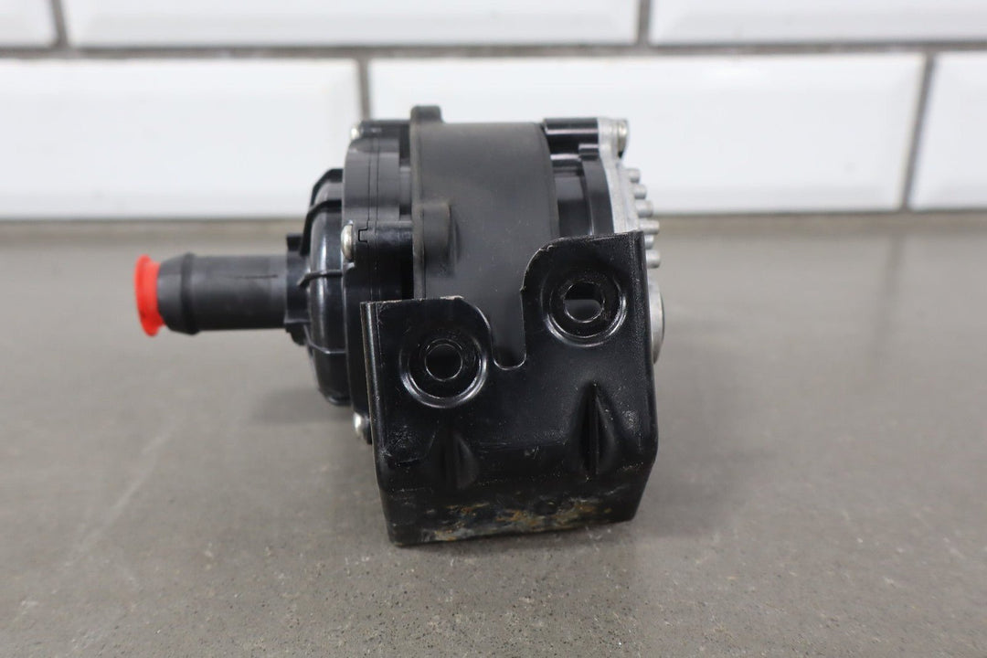 2023 2024 Fisker Ocean OEM Electric Coolant Cooling Pump FM2930200022A
