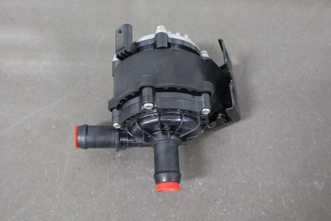 2023 2024 Fisker Ocean OEM Electric Coolant Cooling Pump FM2930200022A
