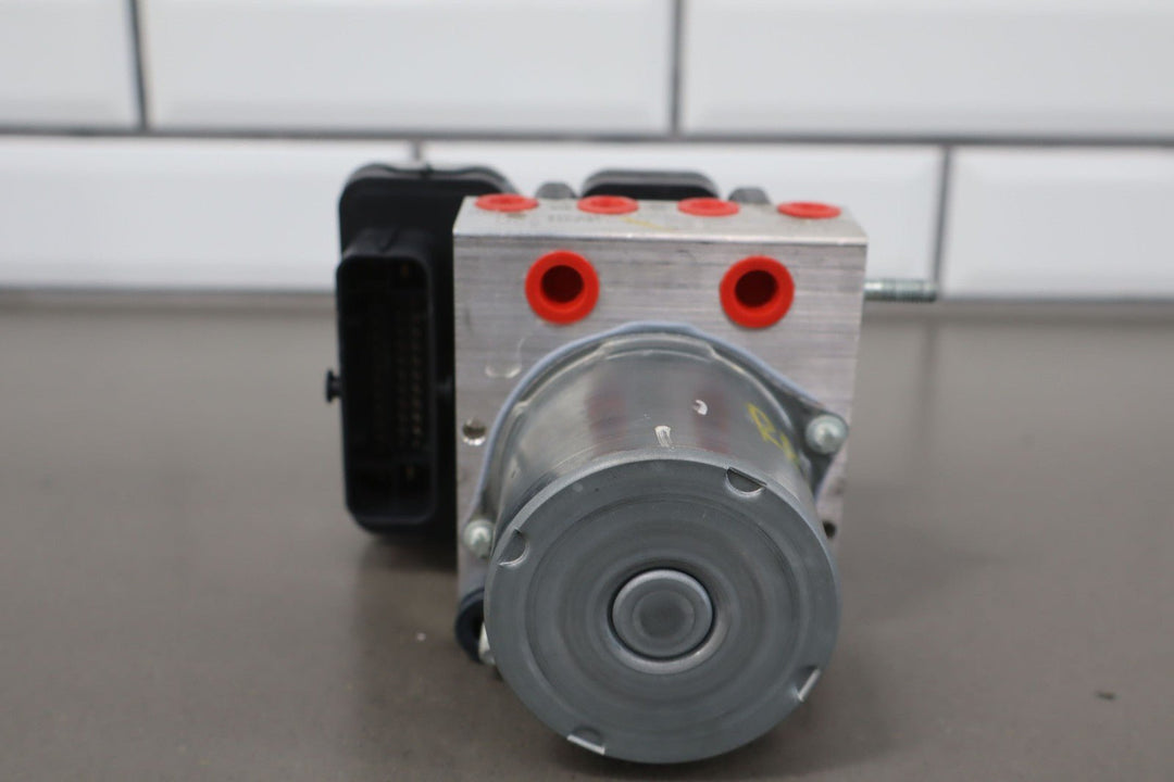 2023 - 2024 Nissan Z 400z RZ34 ABS Pump & Module 47660 - 6GP0A