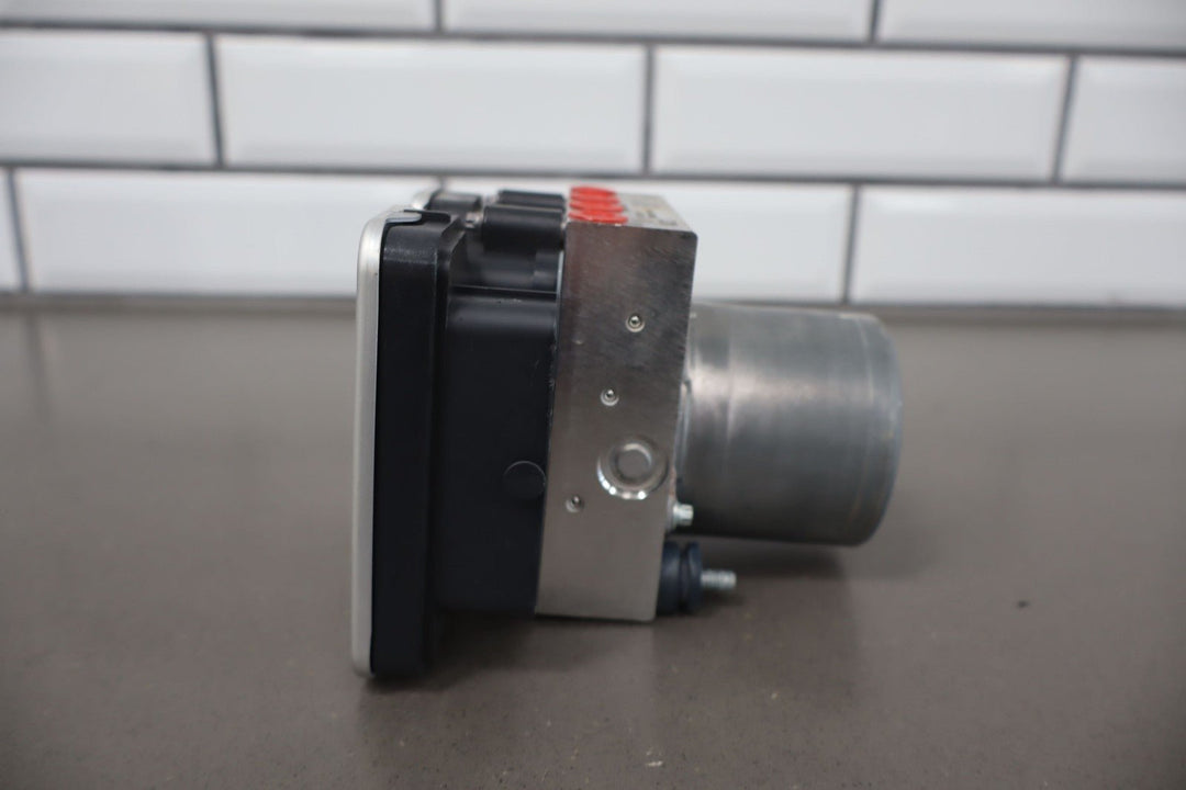 2023 - 2024 Nissan Z 400z RZ34 ABS Pump & Module 47660 - 6GP0A