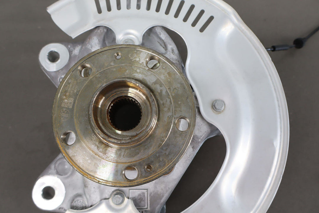 2023 Fisker Ocean One Front Left LH Spindle Knuckle W/ Hub (FM2920410081C)