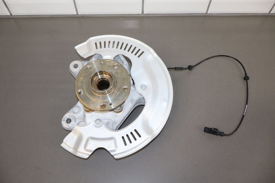 2023 Fisker Ocean One Front Left LH Spindle Knuckle W/ Hub (FM2920410081C)