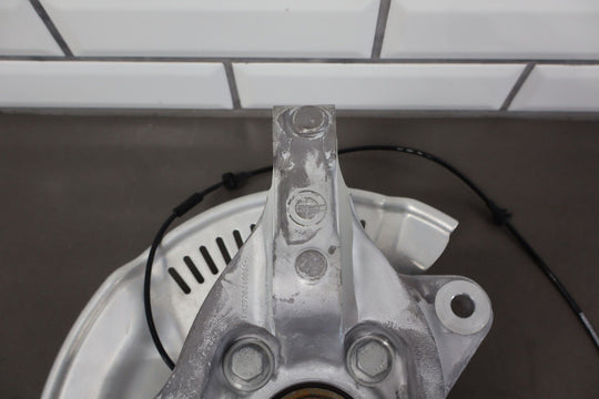 2023 Fisker Ocean One Front Left LH Spindle Knuckle W/ Hub (FM2920410081C)