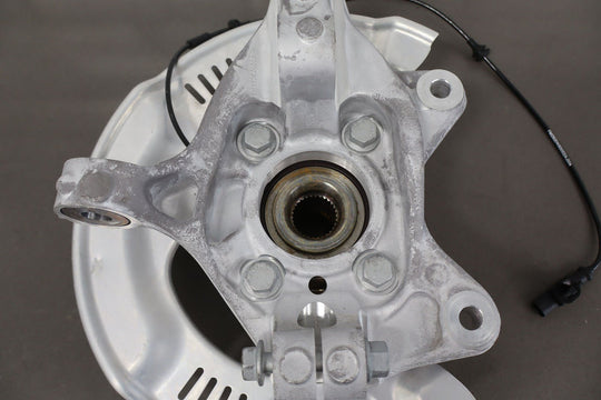 2023 Fisker Ocean One Front Left LH Spindle Knuckle W/ Hub (FM2920410081C)