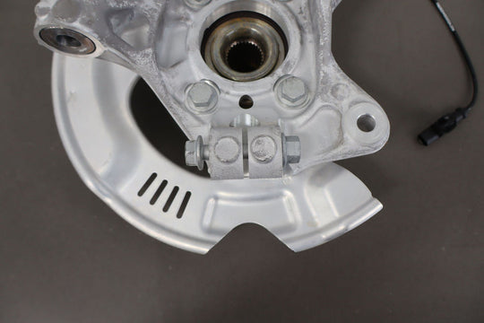 2023 Fisker Ocean One Front Left LH Spindle Knuckle W/ Hub (FM2920410081C)