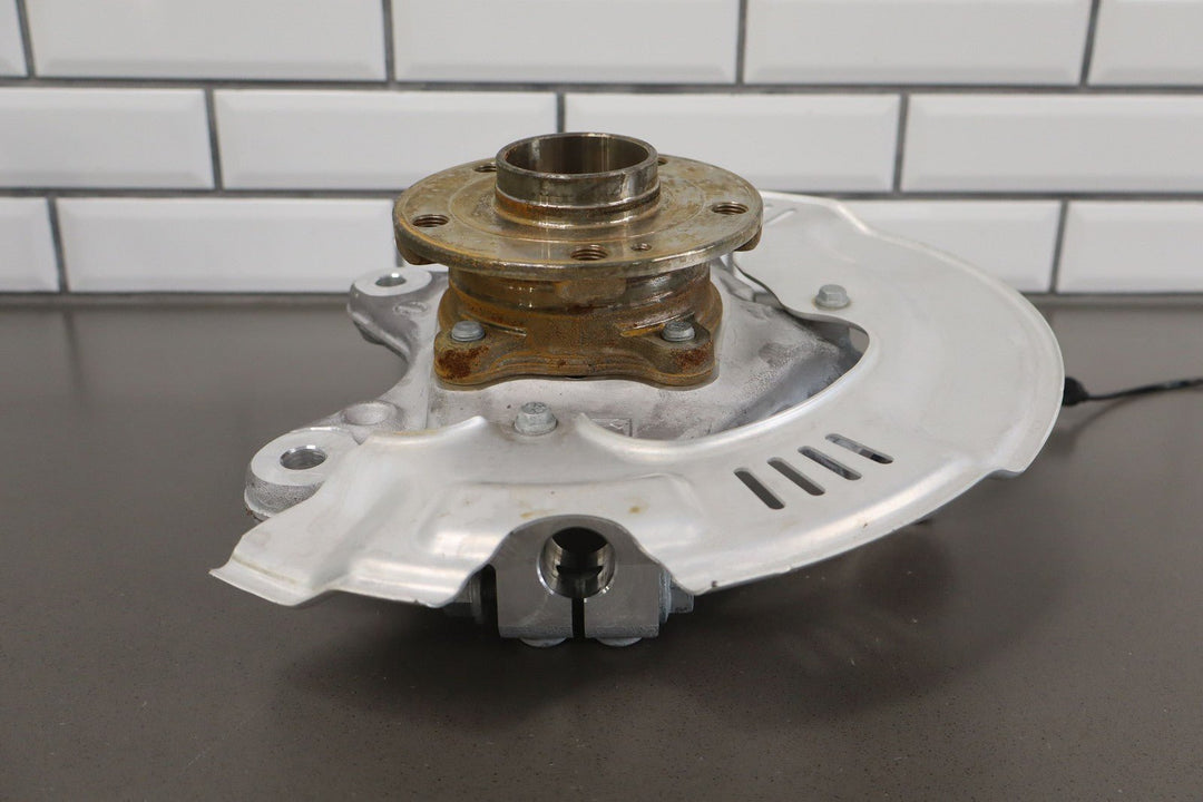 2023 Fisker Ocean One Front Left LH Spindle Knuckle W/ Hub (FM2920410081C)