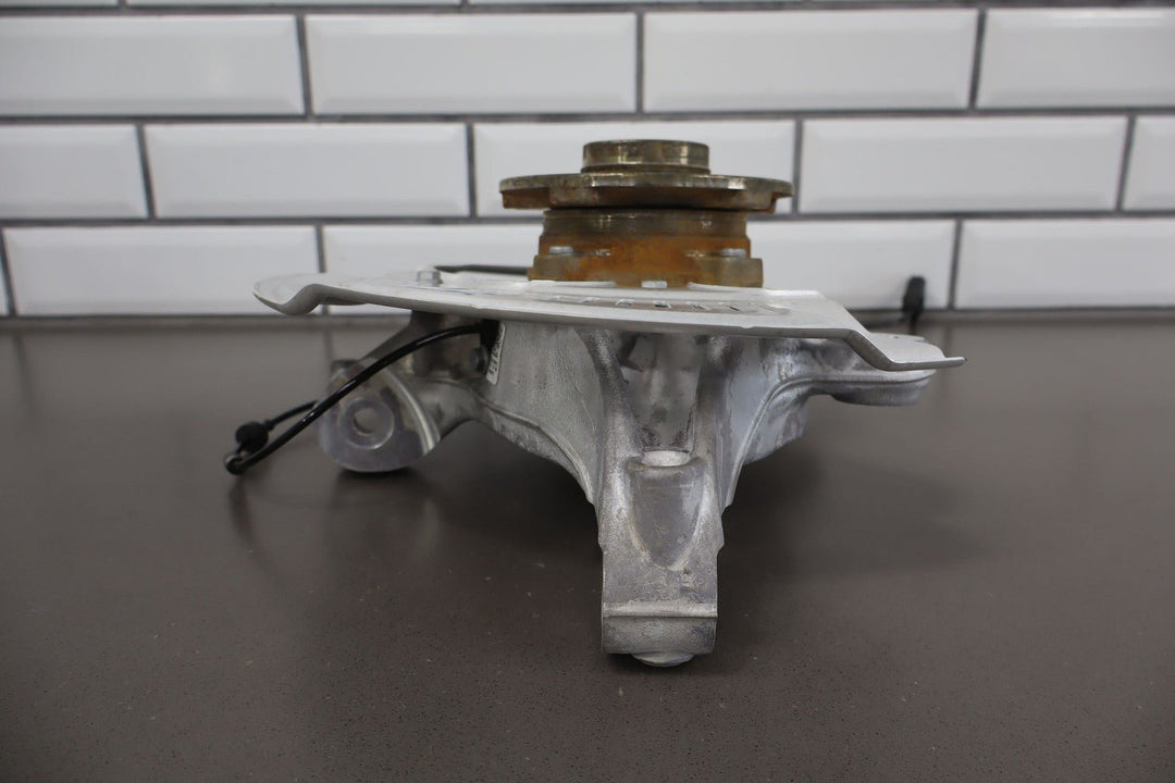 2023 Fisker Ocean One Front Left LH Spindle Knuckle W/ Hub (FM2920410081C)