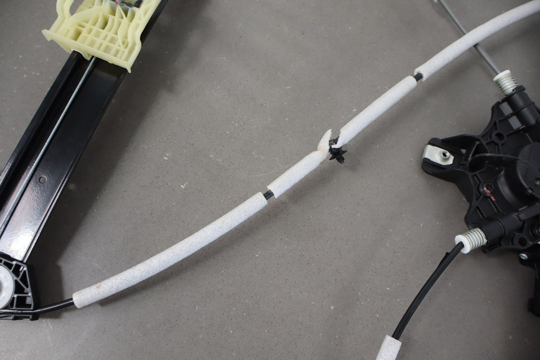2023 Fisker Ocean One Front Right RH Door Window Regulator W/ Motor (Tested)