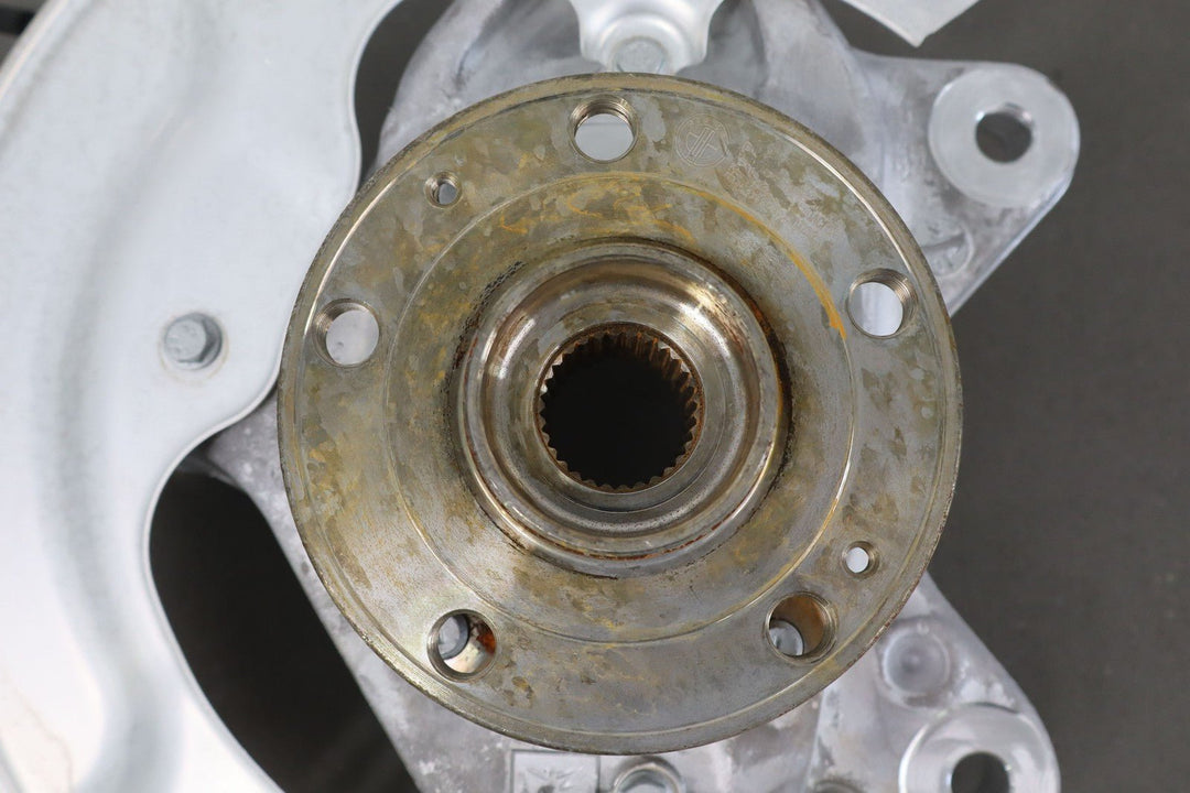 2023 Fisker Ocean One Front Right RH Spindle Knuckle W/ Hub (FM2920410087C)