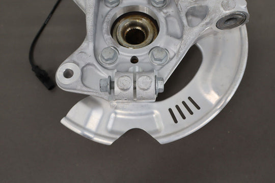 2023 Fisker Ocean One Front Right RH Spindle Knuckle W/ Hub (FM2920410087C)