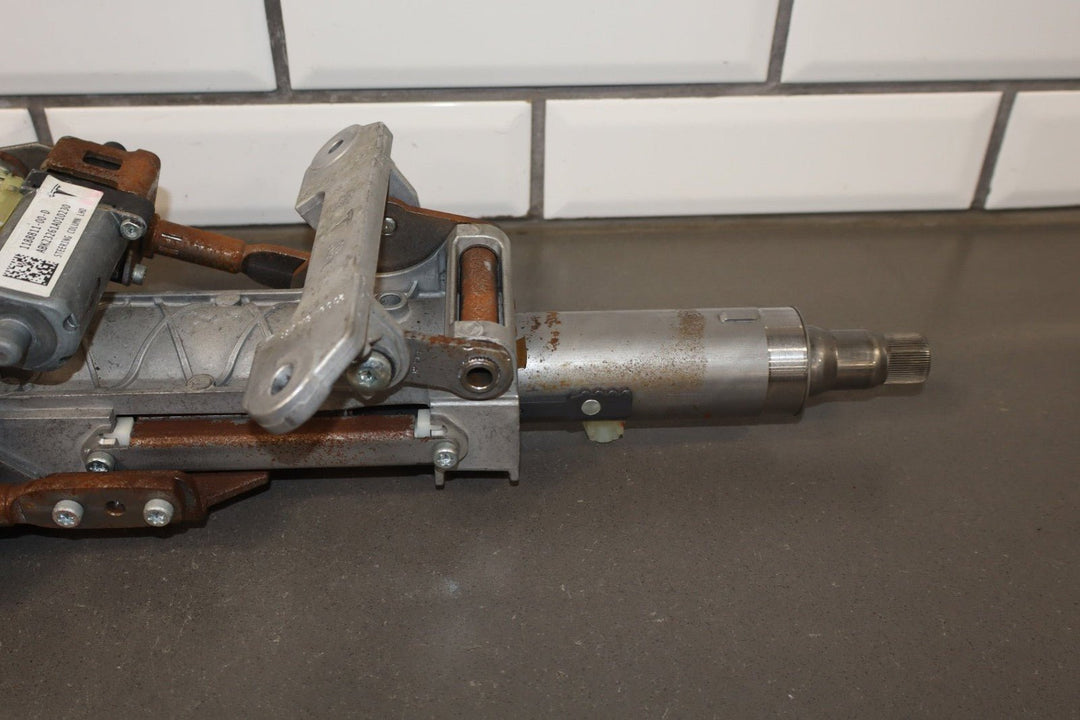 2023 Tesla Y Steering Column