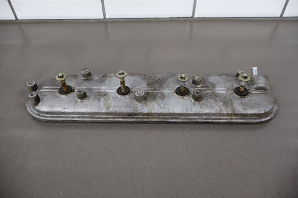2005 Hummer H2- Valve Cover