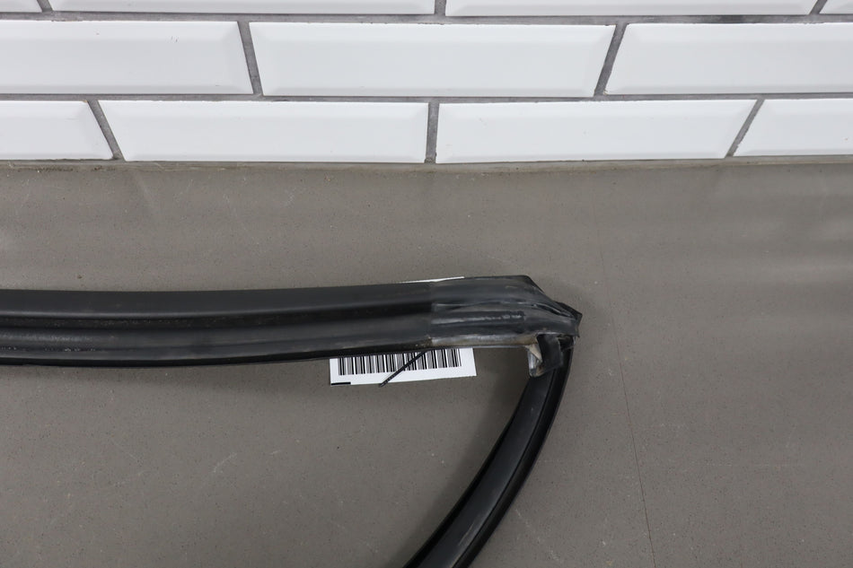 2006 Chevrolet Corvette C6- Windshield Weatherstrip Seal 20774936