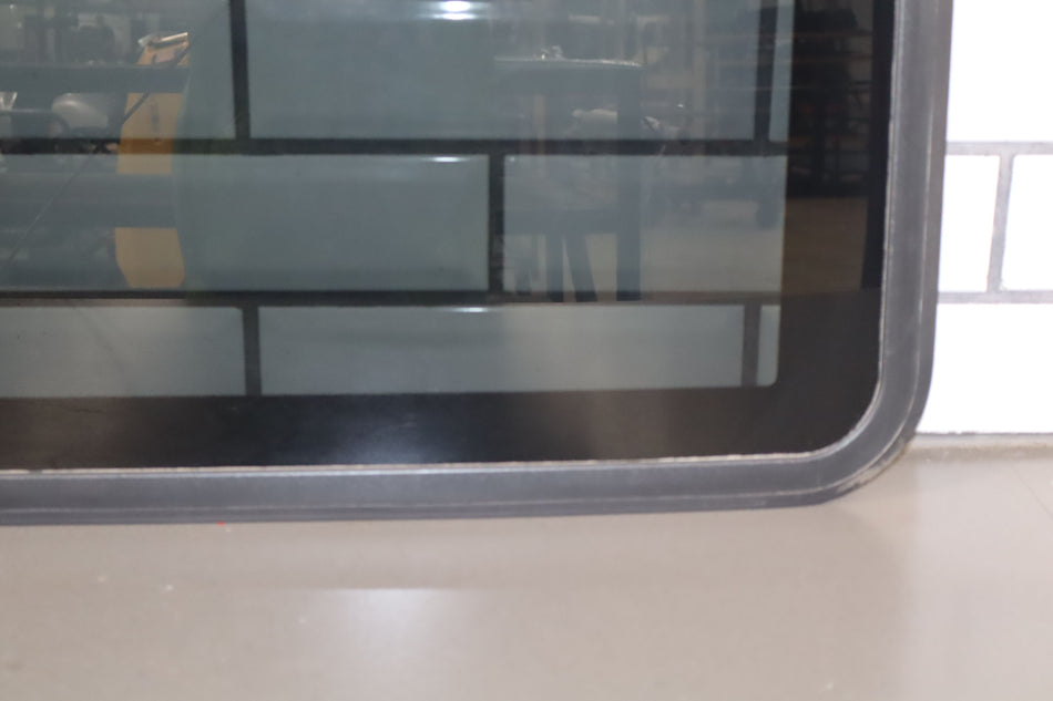 2003-2009 Hummer H2- Sunroof Glass Window 15781625