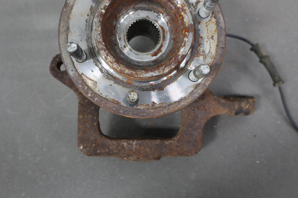 2008 Hummer H3- Right Front Spindle