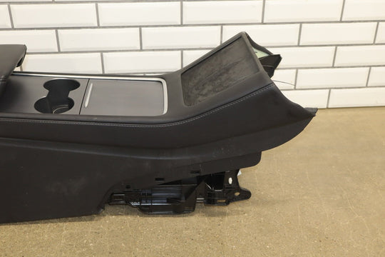 21 - 24 Model Y MY Front Center Console Armrest Cupholder Assy GEN2 1614943 - 70 - C