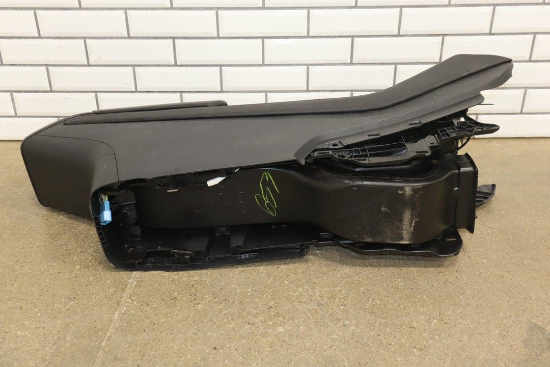 21 - 24 Model Y MY Front Center Console Armrest Cupholder Assy GEN2 1614943 - 70 - C