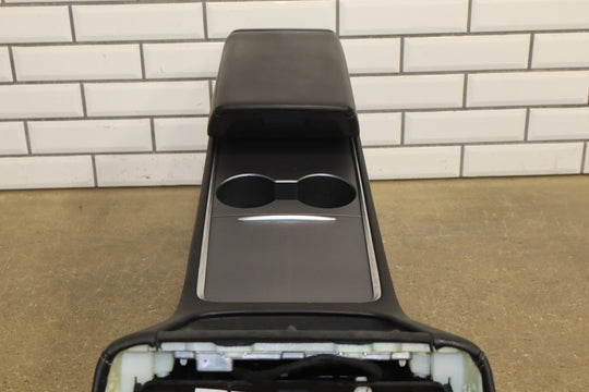 21 - 24 Model Y MY Front Center Console Armrest Cupholder Assy GEN2 1614943 - 70 - C