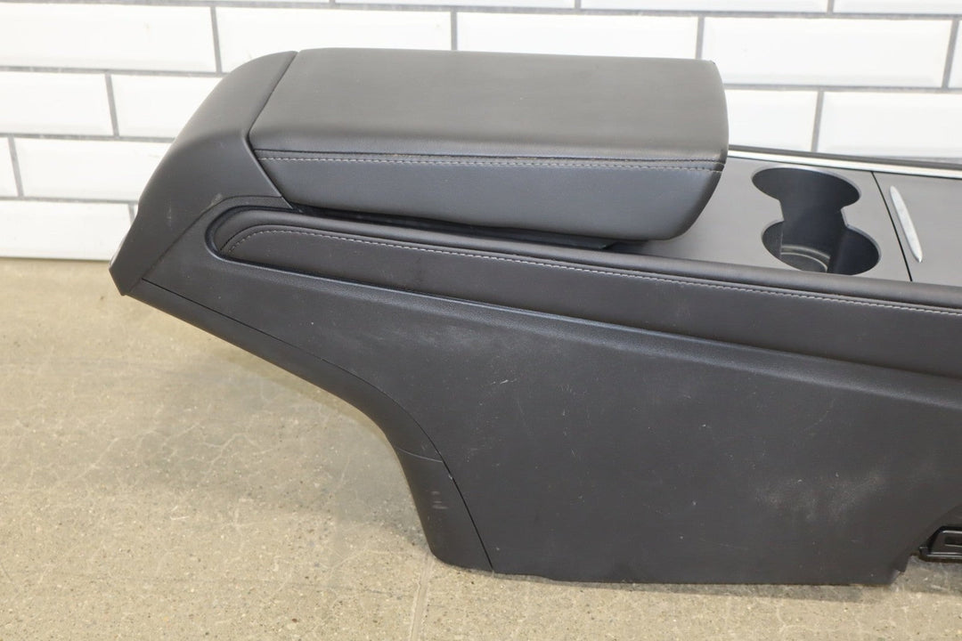21 - 24 Model Y MY Front Center Console Armrest Cupholder Assy GEN2 1614943 - 70 - C