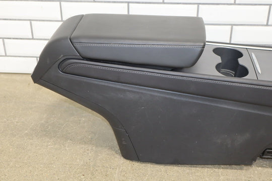 21 - 24 Model Y MY Front Center Console Armrest Cupholder Assy GEN2 1614943 - 70 - C