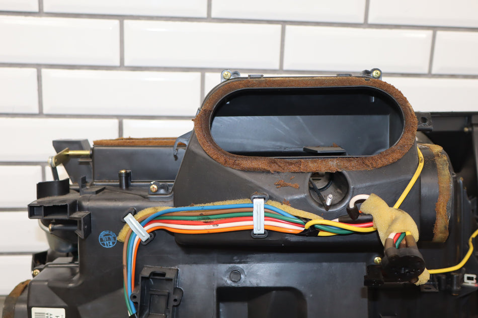 2005 Pontiac GTO- Heater Housing