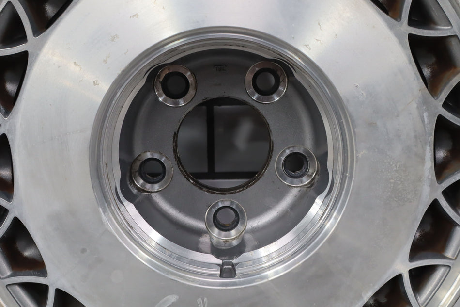1993 Cadillac Fleetwood- Wheel