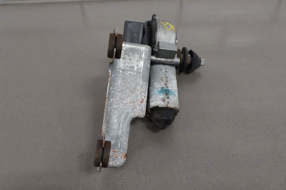 2003 Hummer H2- Rear Wiper Motor