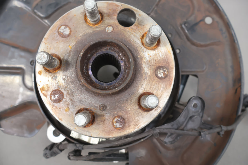 2018 Lexus LC500- REAR KNUCKLE/STUB AXLE