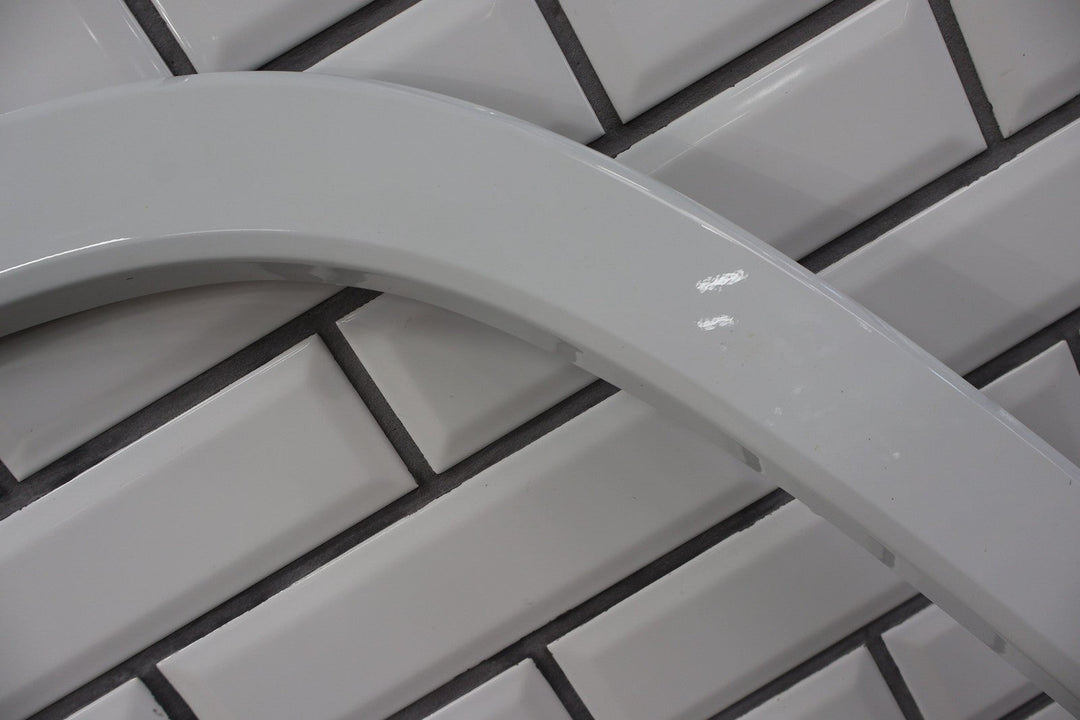 22 - 23 Jeep Grand Wagoneer Front Left Fender Moulding W/Marker Bright White PW7