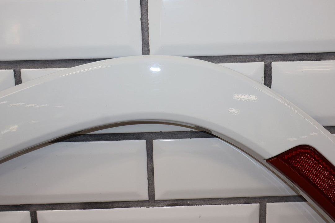 22 - 23 Jeep Grand Wagoneer Rear Left Quarter Moulding W/Marker Bright White PW7