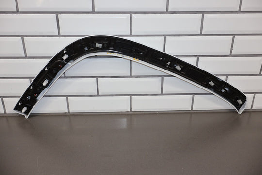 22 - 23 Jeep Grand Wagoneer Rear Left Quarter Moulding W/Marker Bright White PW7