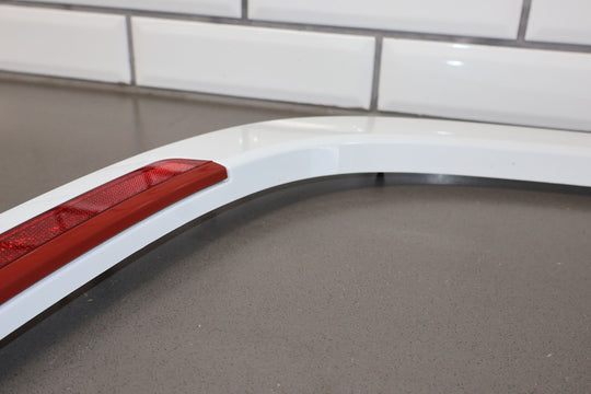 22 - 23 Jeep Grand Wagoneer Rear Right Quarter Moulding W/Marker Bright White PW7