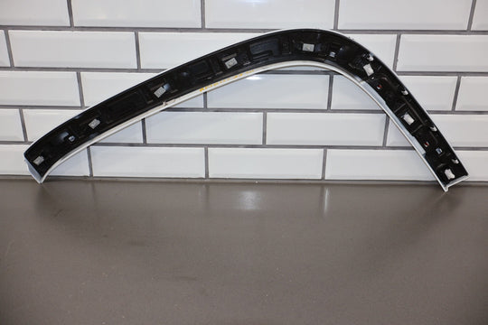 22 - 23 Jeep Grand Wagoneer Rear Right Quarter Moulding W/Marker Bright White PW7