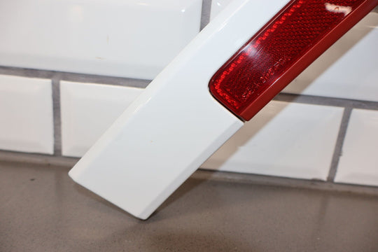 22 - 23 Jeep Grand Wagoneer Rear Right Quarter Moulding W/Marker Bright White PW7