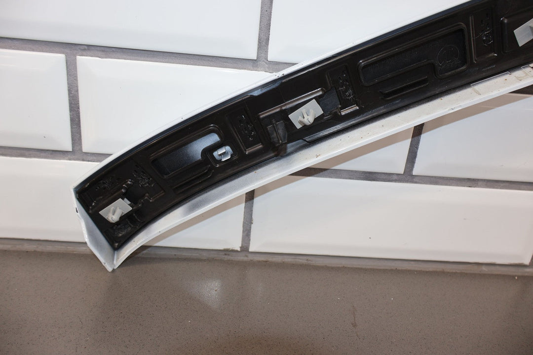 22 - 23 Jeep Grand Wagoneer Rear Right Quarter Moulding W/Marker Bright White PW7