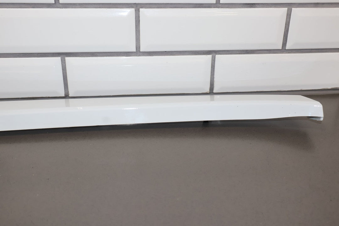 22 - 23 Jeep Grand Wagoneer Rear Right Quarter Moulding W/Marker Bright White PW7