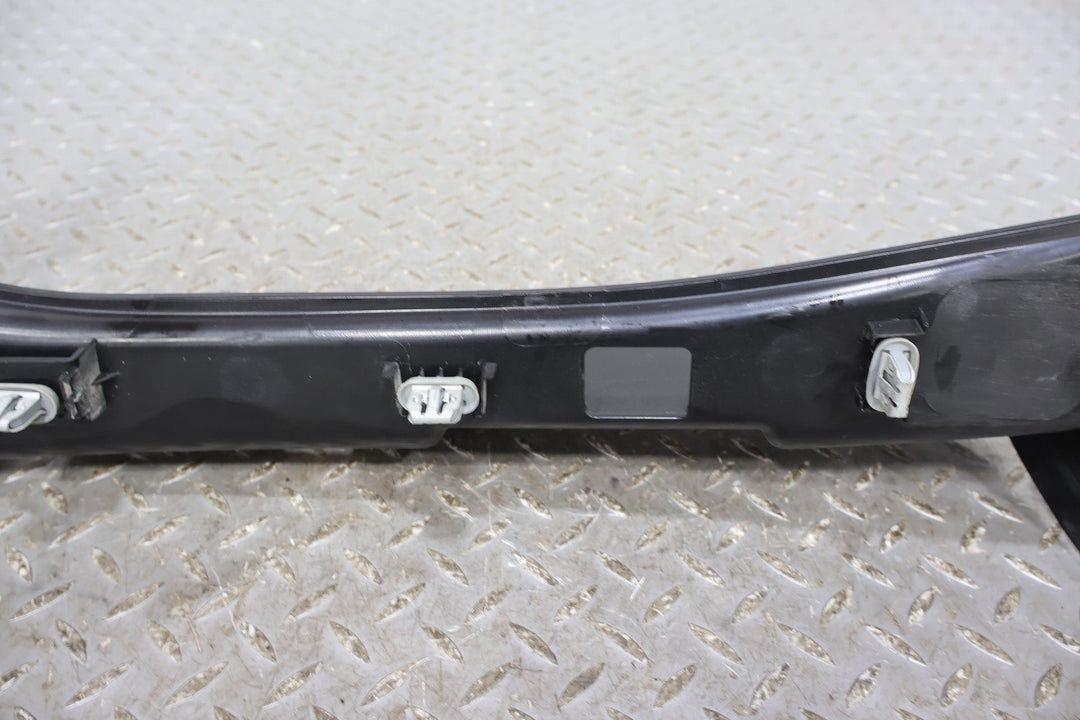 22 - 24 Rivian R1S Left Upper Interior Tailgate Trim Panel (Black) C300044301 - F