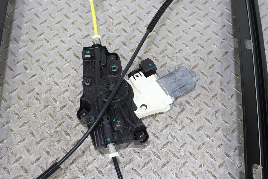 22 - 24 Rivian RS1 OEM Front Right RH Door Window Regulator W/ Motor (Tested)