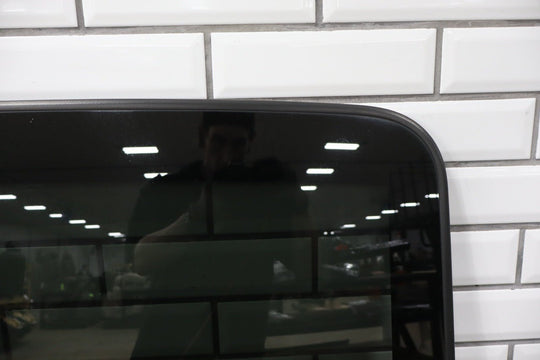 22815953 2007 - 2014 Chevy Tahoe Suburban Yukon Escalade Sunroof Glass Panel GM