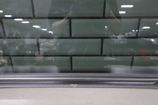 22815953 2007 - 2014 Chevy Tahoe Suburban Yukon Escalade Sunroof Glass Panel GM