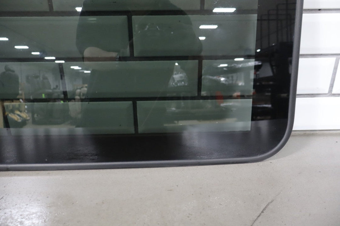 22815953 2007 - 2014 Chevy Tahoe Suburban Yukon Escalade Sunroof Glass Panel GM