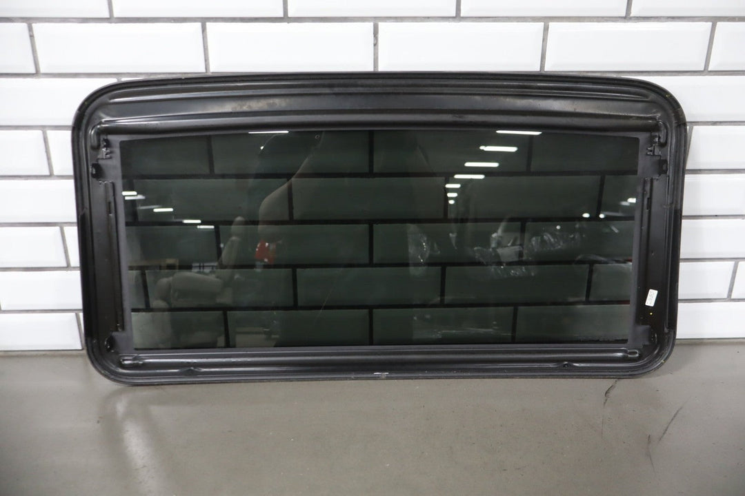 22815953 2007 - 2014 Chevy Tahoe Suburban Yukon Escalade Sunroof Glass Panel GM