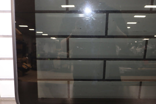 22815953 2007 - 2014 Chevy Tahoe Suburban Yukon Escalade Sunroof Glass Panel GM