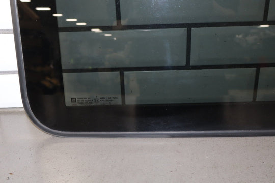 22815953 2007 - 2014 Chevy Tahoe Suburban Yukon Escalade Sunroof Glass Panel GM